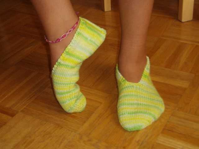 Ravelry knitted slippers free pattern