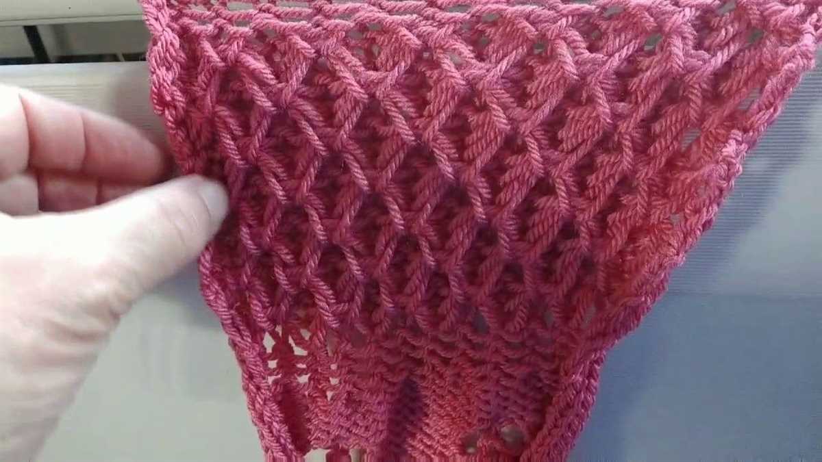 Knitting patterns for knitting machines