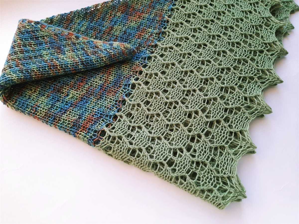 Heart shaped shawl knitting pattern