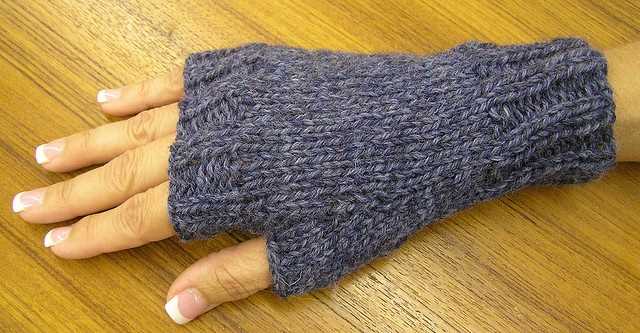 Ravelry knitting patterns fingerless gloves