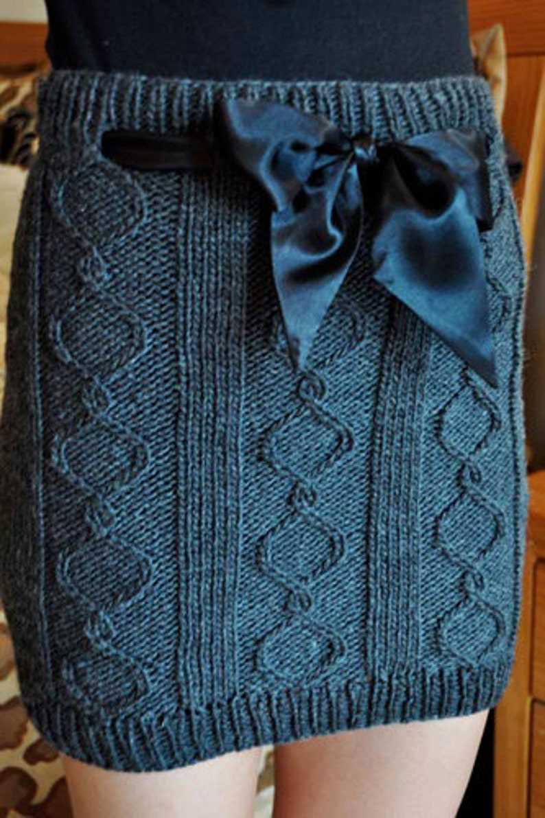 Cable knit skirt pattern