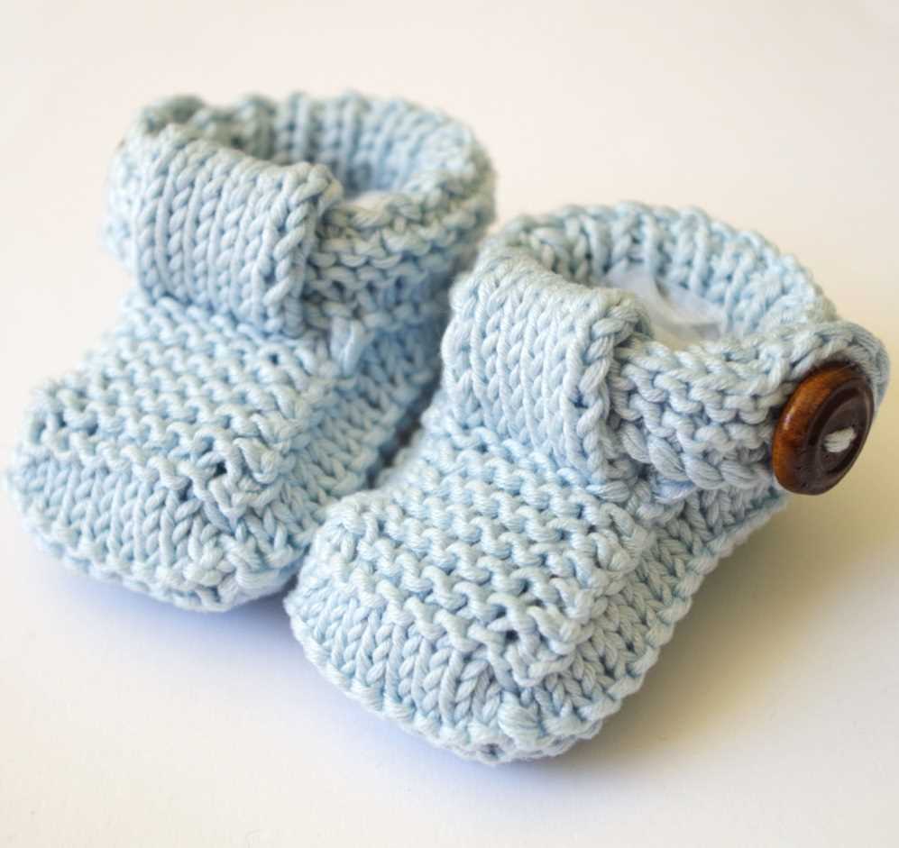 Baby booties free knitting pattern