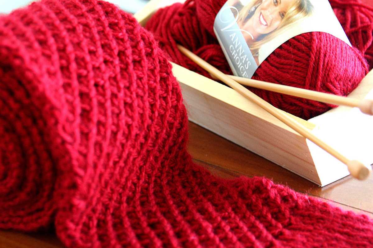 Bulky cable knit scarf pattern
