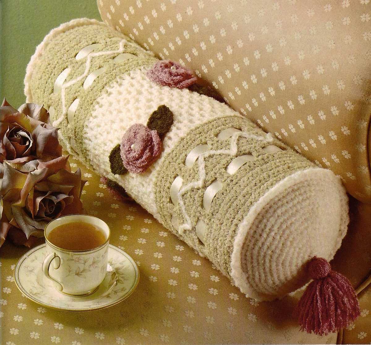 Bolster pillow knitting pattern