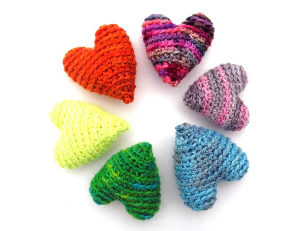 Stuffed heart knitting pattern