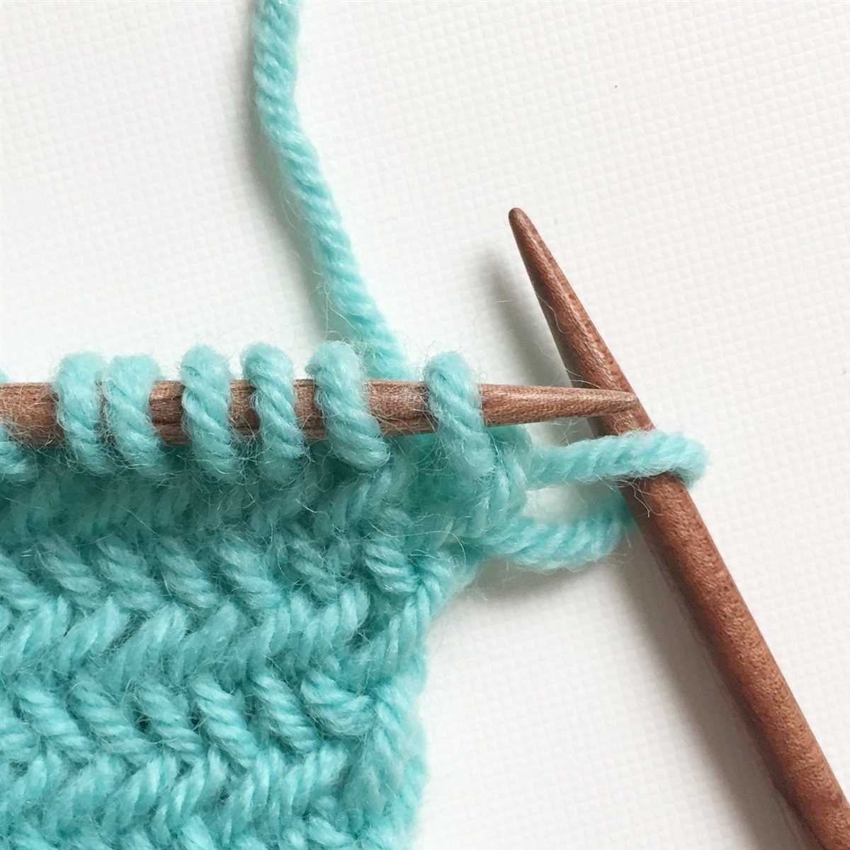 Garter stitch hat knitting pattern