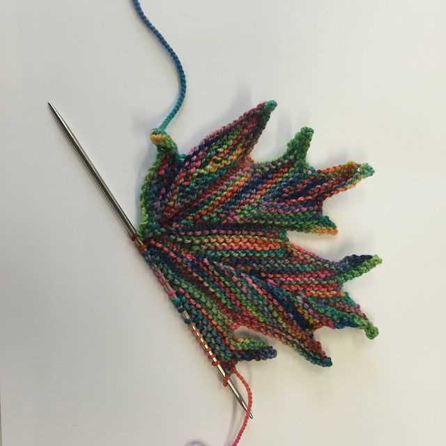Knitted autumn leaves pattern