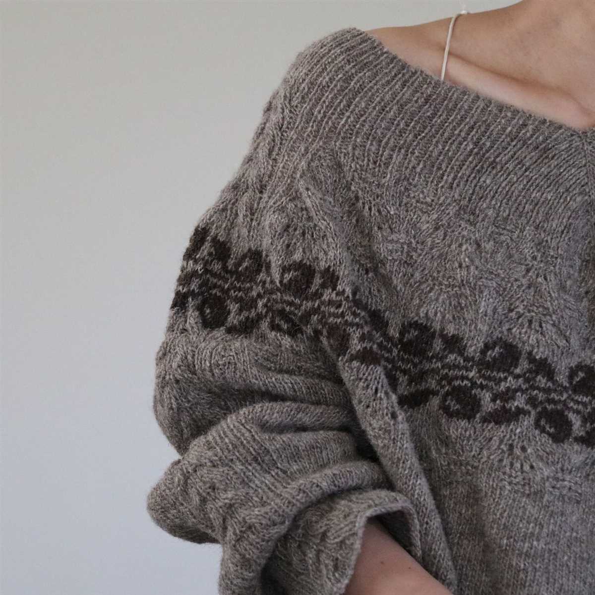 Speckled shrug free knitting pattern