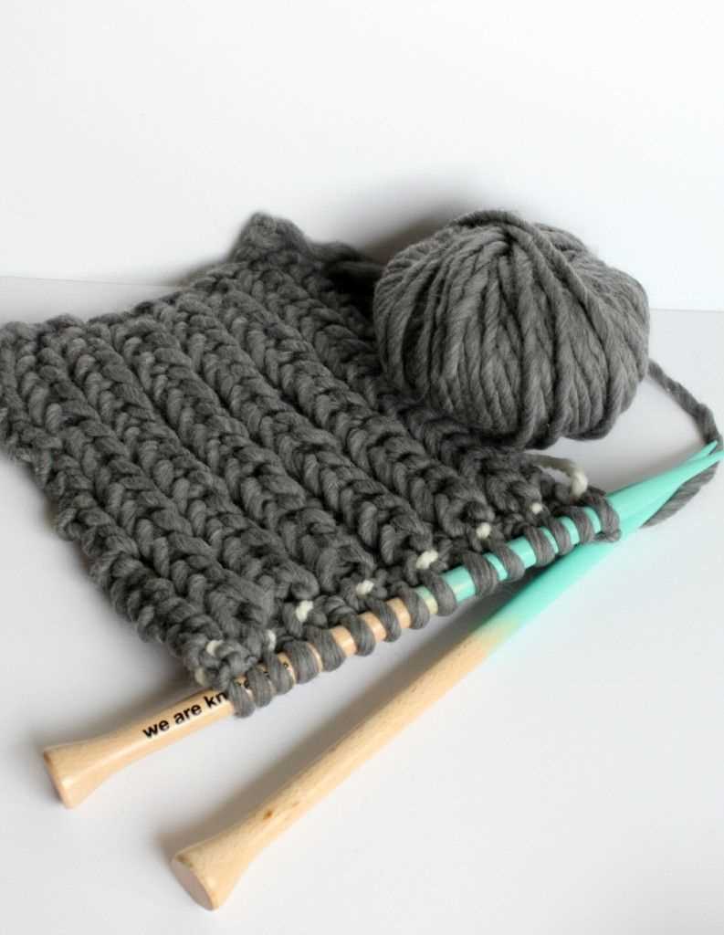 Knit ribbed scarf pattern