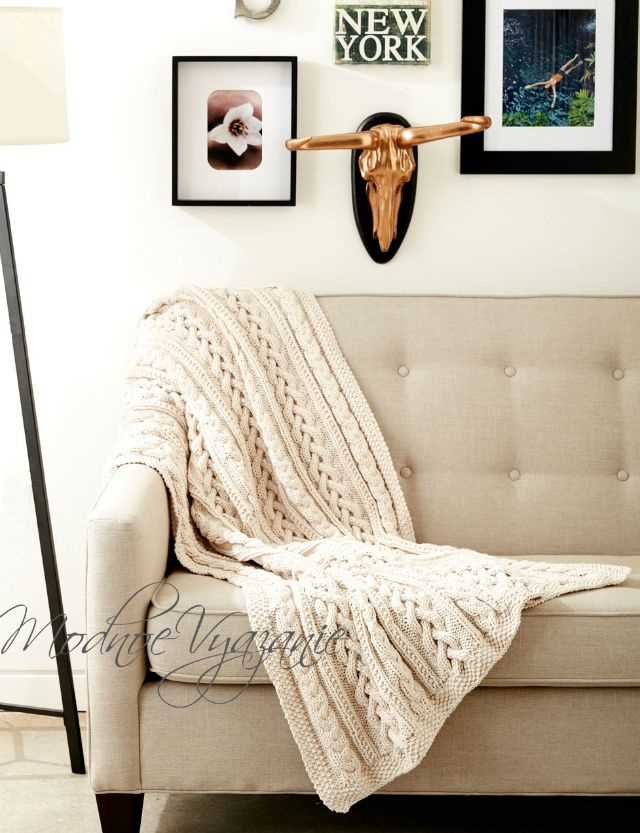 Cable knit throw pattern