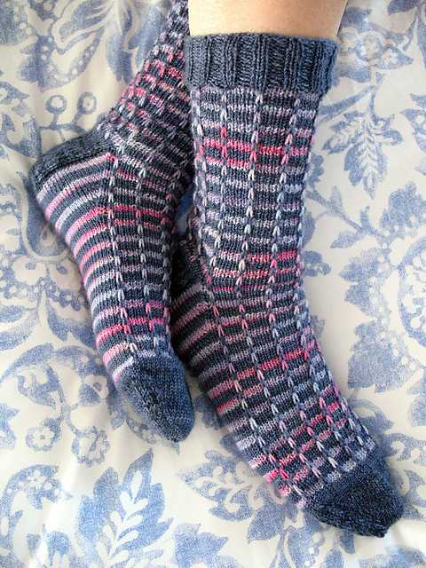 Bed socks knitted pattern