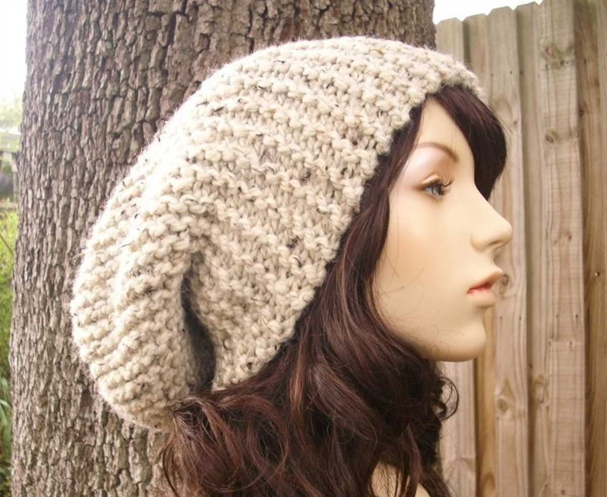 Slouch beanie hat knitting pattern