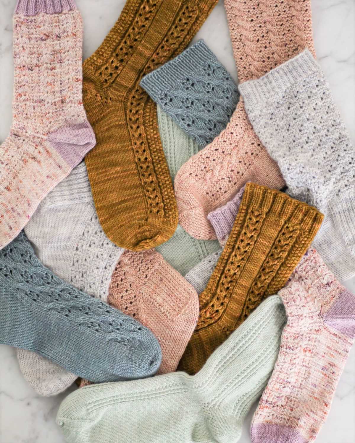 Knit toe cast cover pattern