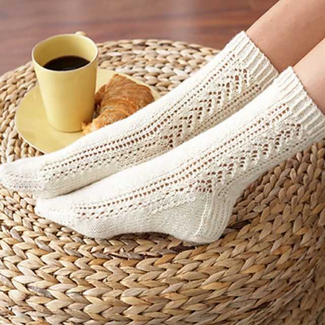 Hand knitted socks free patterns