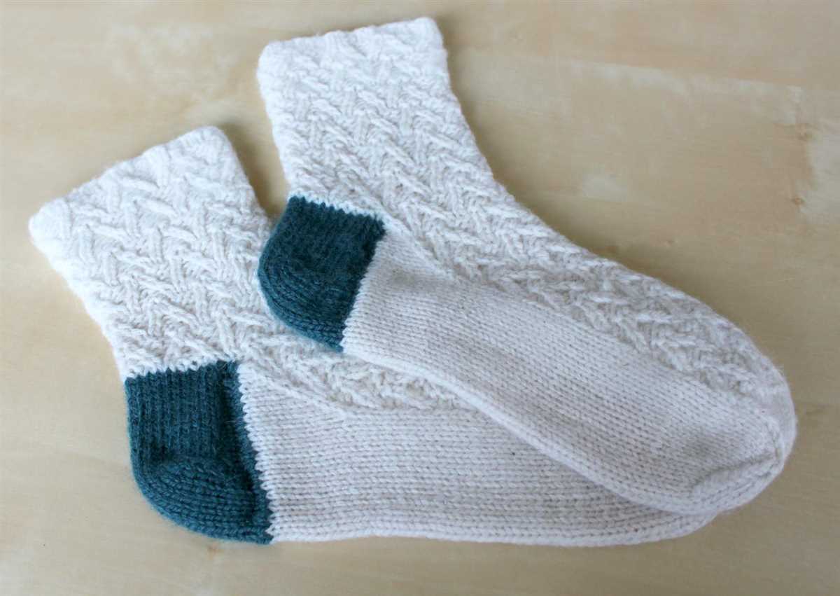 Hand knitted socks free patterns