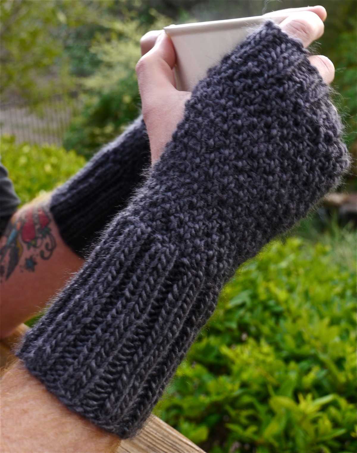 Hand warmer knitting pattern