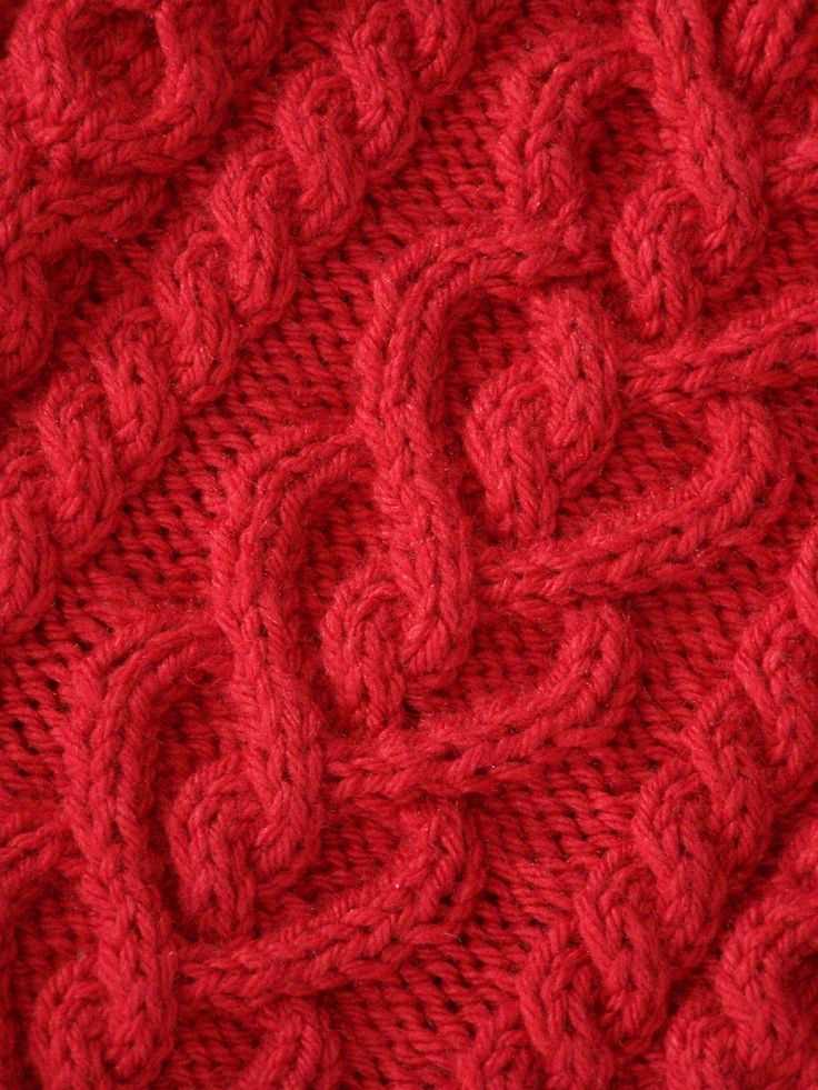 Heart cable knit scarf pattern