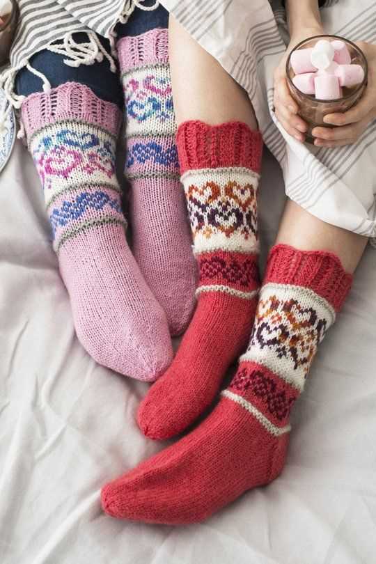 Heart socks knitting pattern