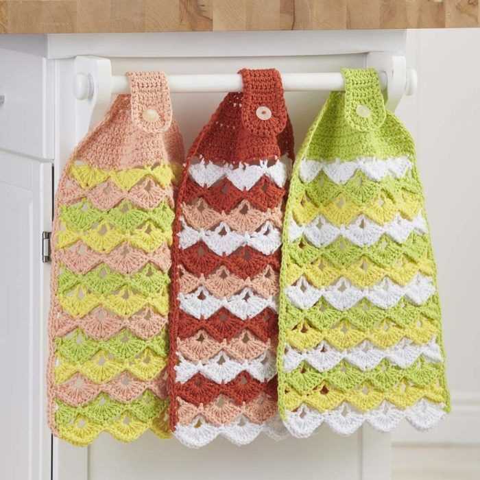 Knitted hanging dish towel pattern