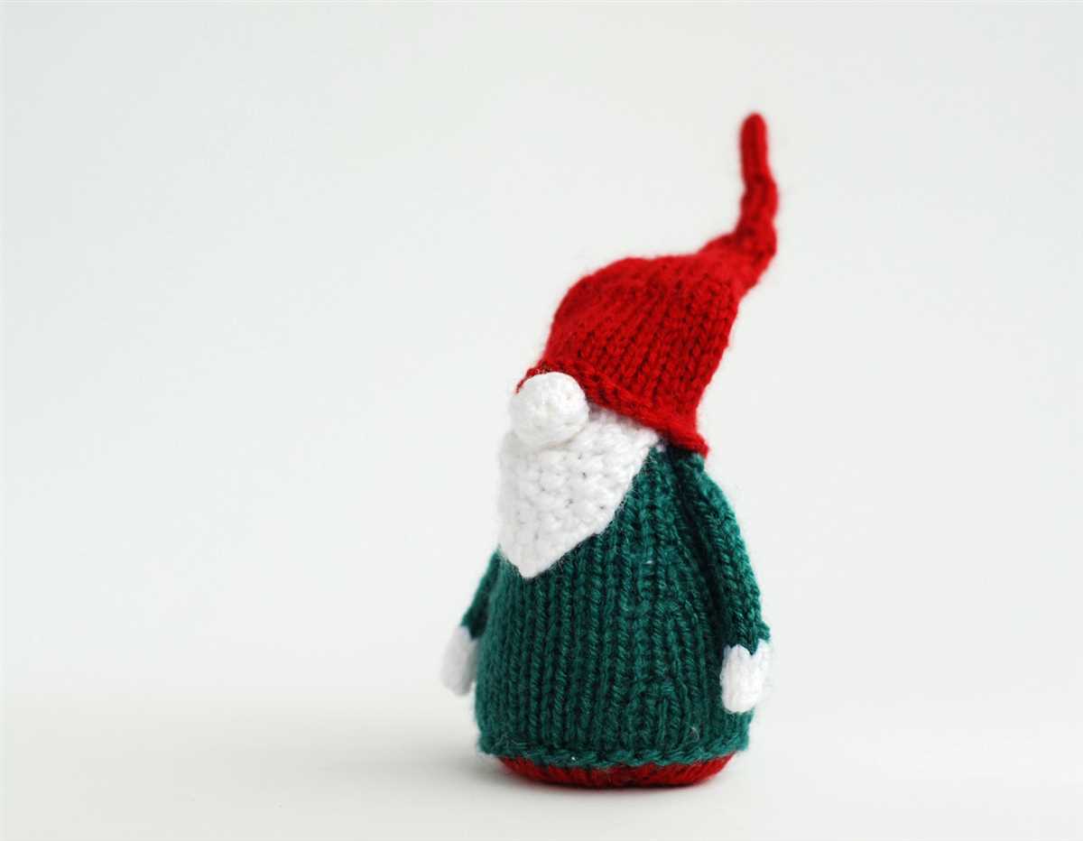 Christmas gnome knitting pattern