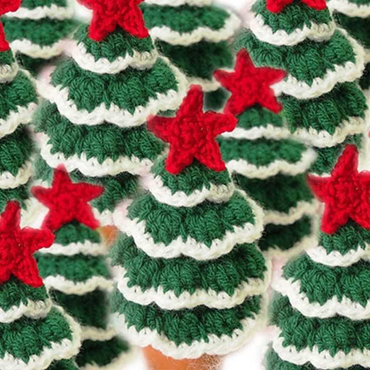 Knitted christmas tree pattern free