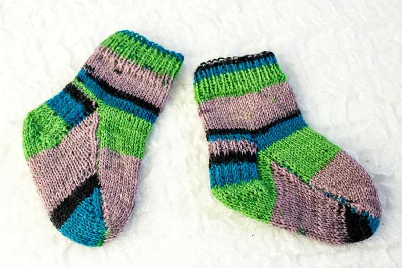 Knitting pattern men's socks circular needles