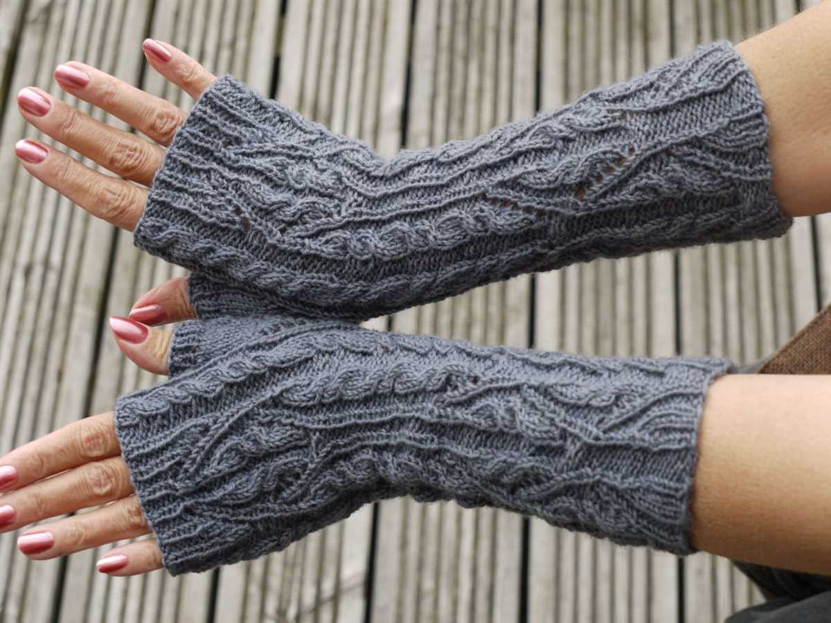 Praying hands knitting pattern