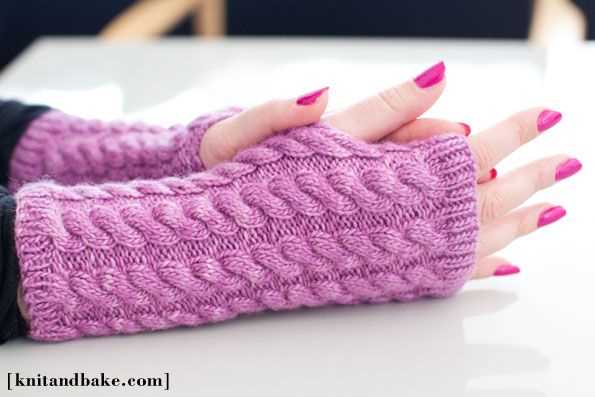 Knit fingerless gloves pattern straight needles