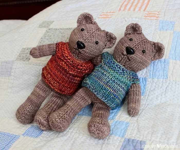 Small teddy bear knitting pattern
