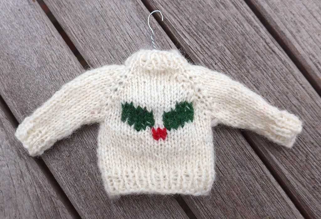 Christmas tree jumper knitting pattern
