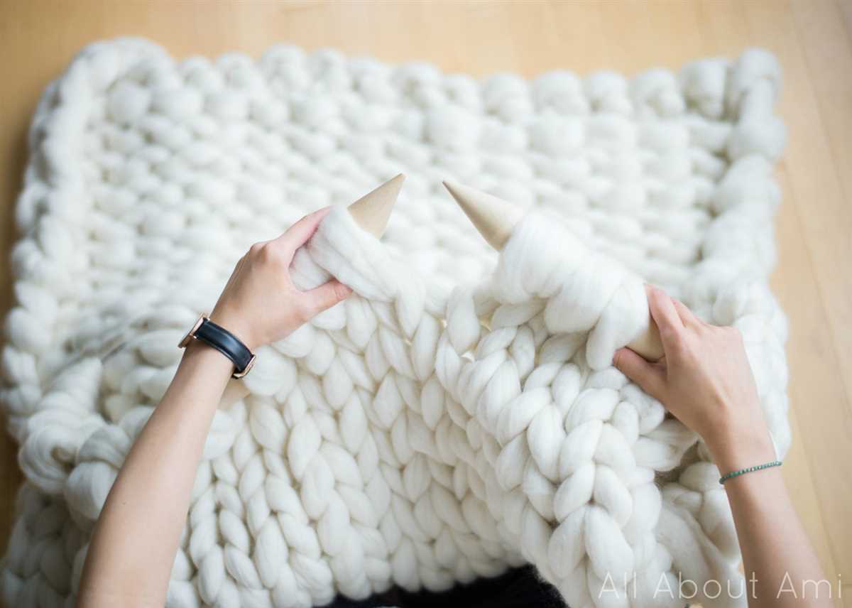 Jumbo yarn knit blanket pattern