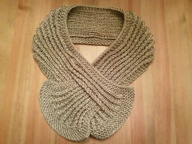 Keyhole knit scarf pattern free