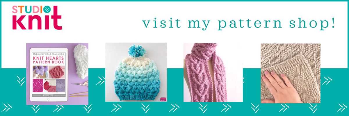 Simple knitted heart pattern