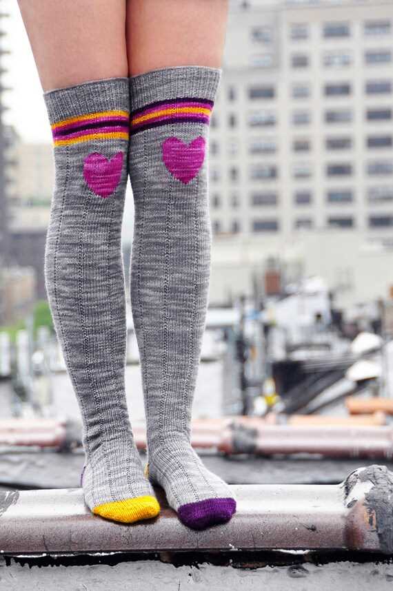 Knee socks knitting pattern