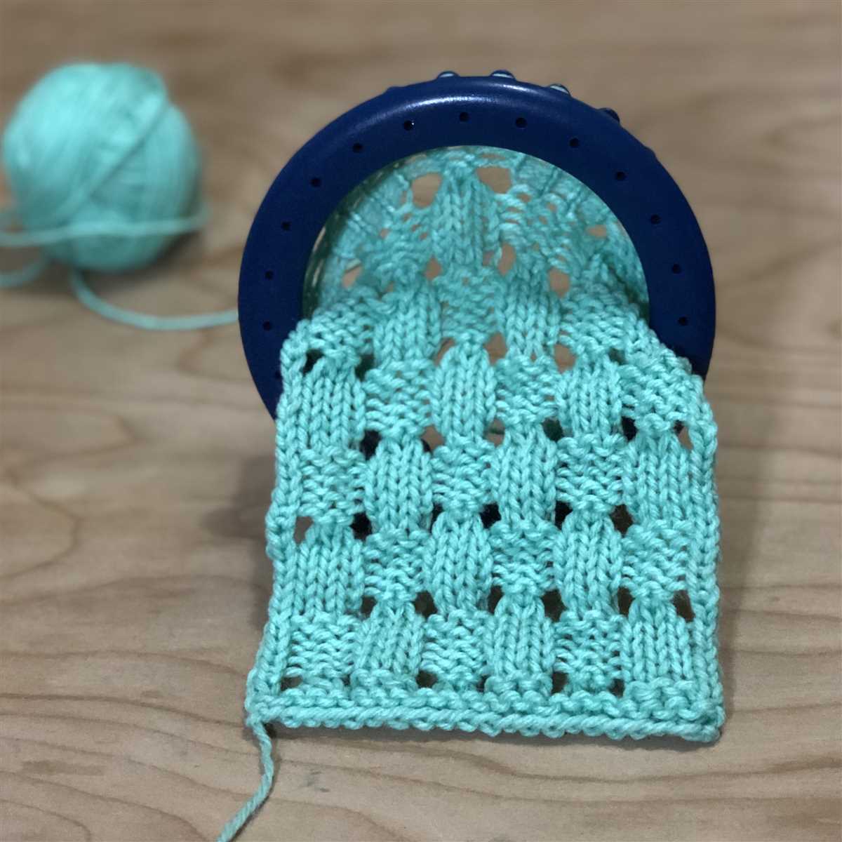Creating a Cozy Knit Acorn with This Easy Pattern Knit acorn pattern