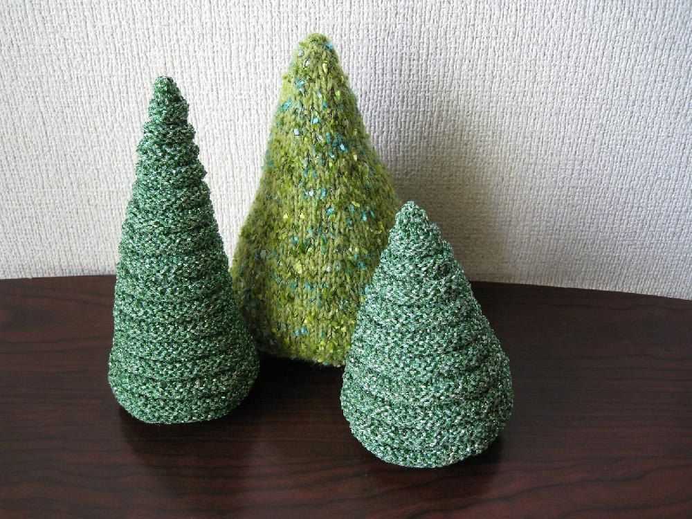 Knit christmas tree pattern