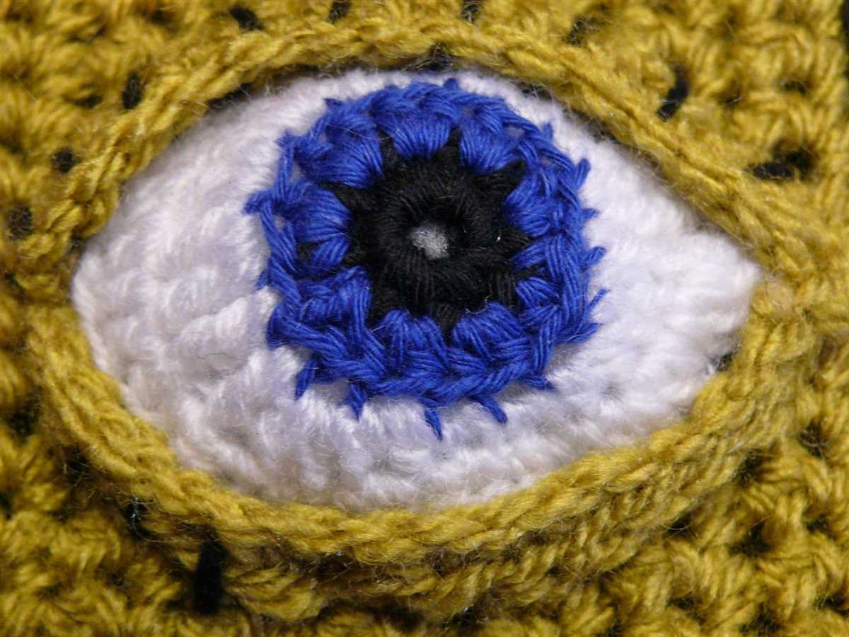 Knit eyes pattern