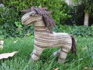 Create a Beautiful Knit Horse with this Pattern Knit horse pattern