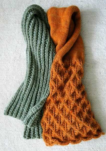 Knit and purl scarf pattern