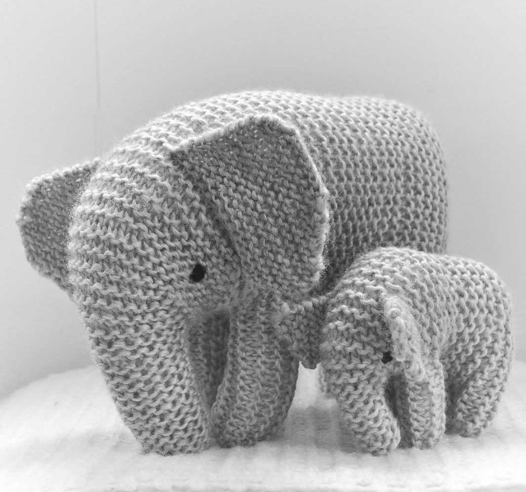 Knit elephant pattern