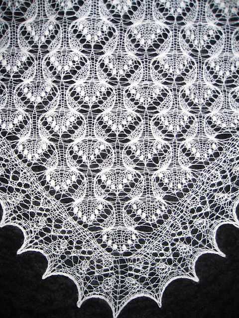 Knit lace shawl pattern free