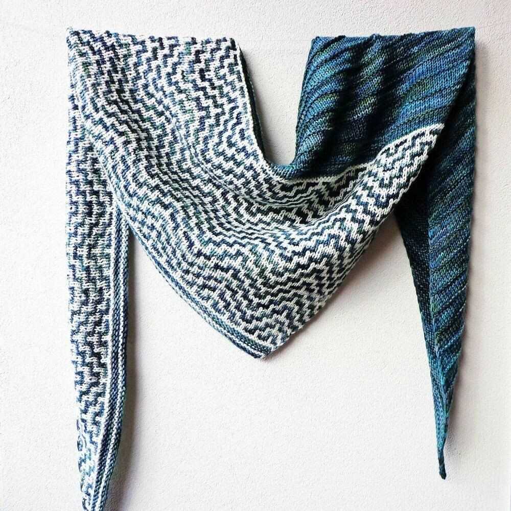 Knit triangle scarf pattern