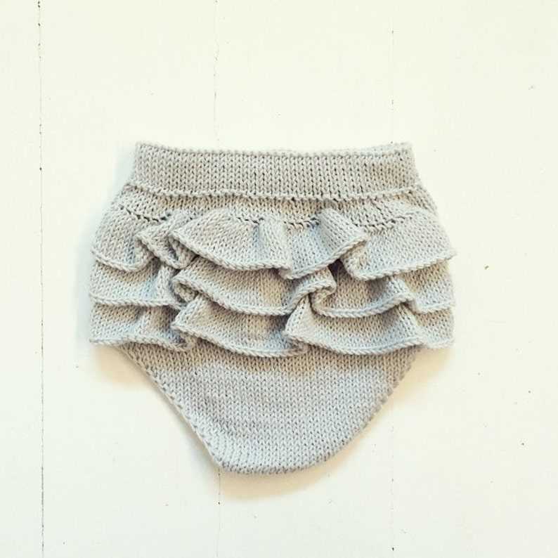 Knitted bloomers pattern