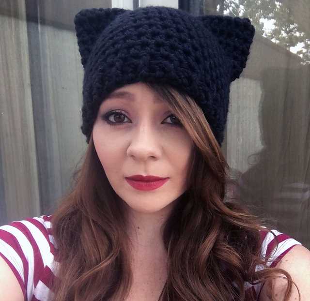 Knitted cat beanie pattern