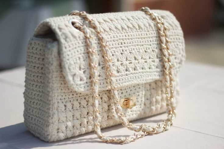 Knitted clutch bag pattern