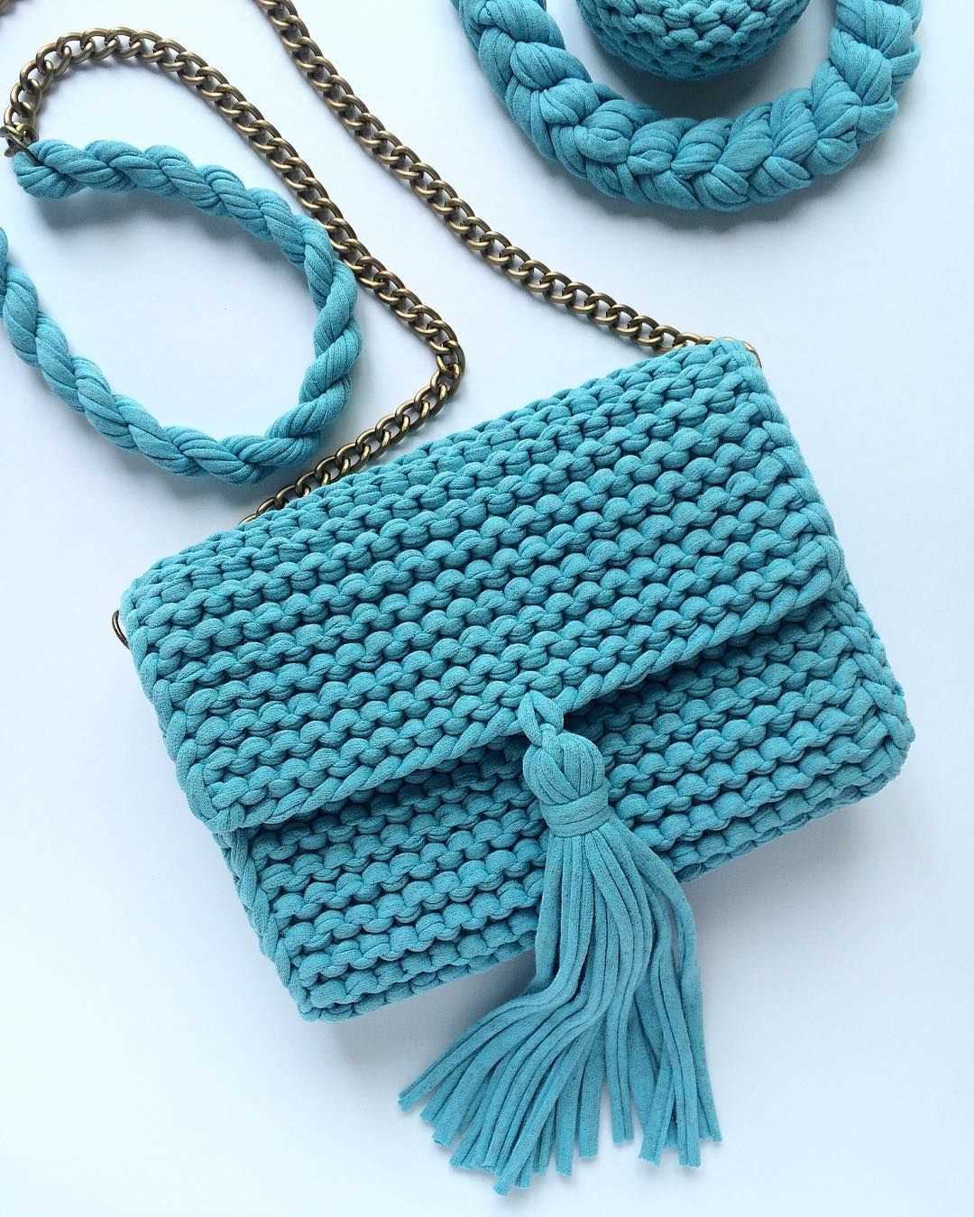 Create a Stylish Clutch Purse with This Unique Knitting Pattern Knitted clutch purse pattern