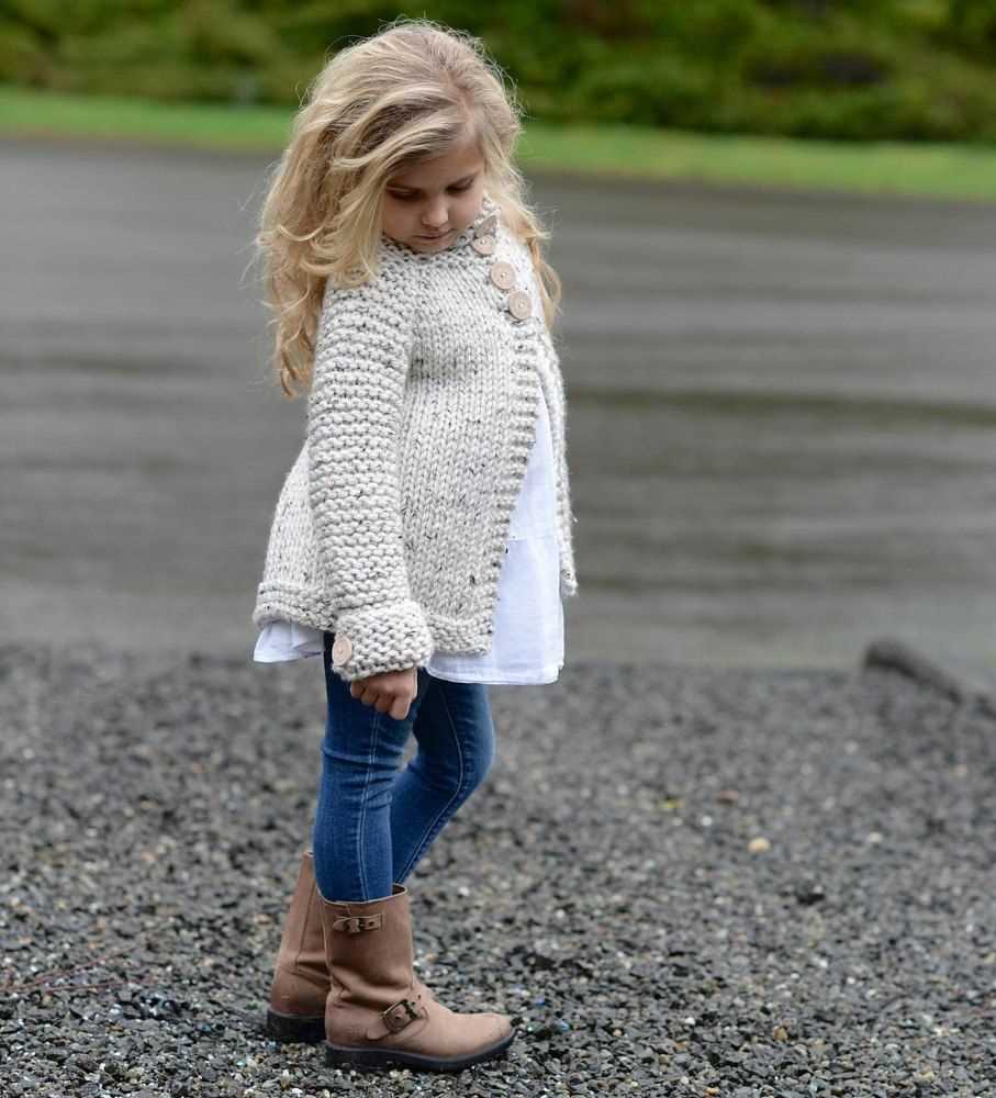 Knitted duster pattern