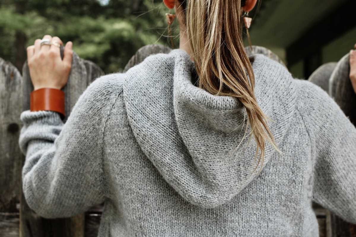 Knitted hoodie pattern women's