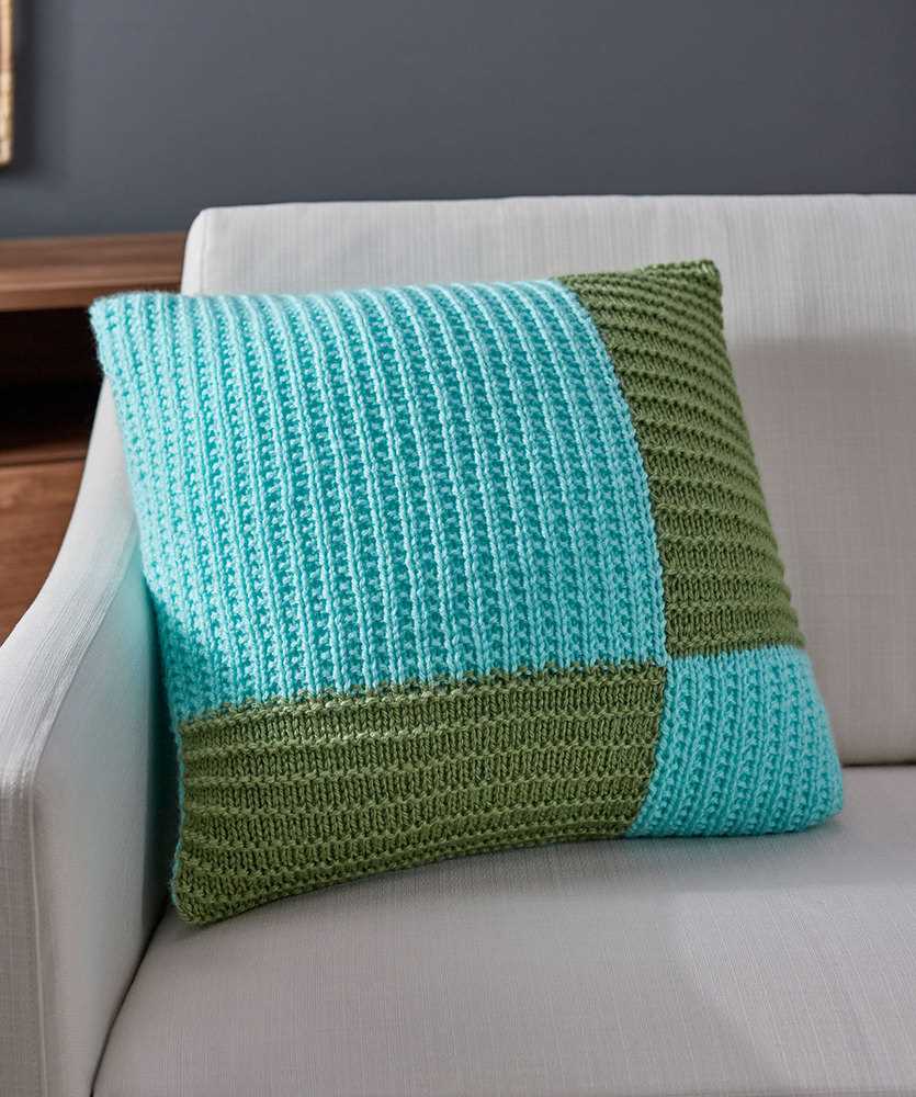 Create Unique and Cozy Knitted Nests for Your Pillows Knitted pillow patterns
