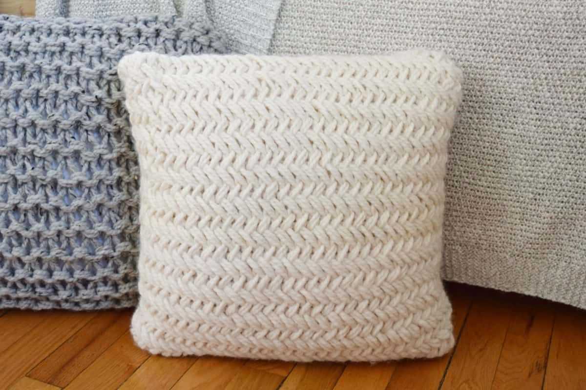 Knitted pillowcase pattern